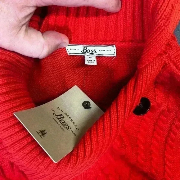 GH Bass Co. NWT Sweater Fall Womens M button cowl neck cute Waffle weave 0793 - Picture 3 of 8